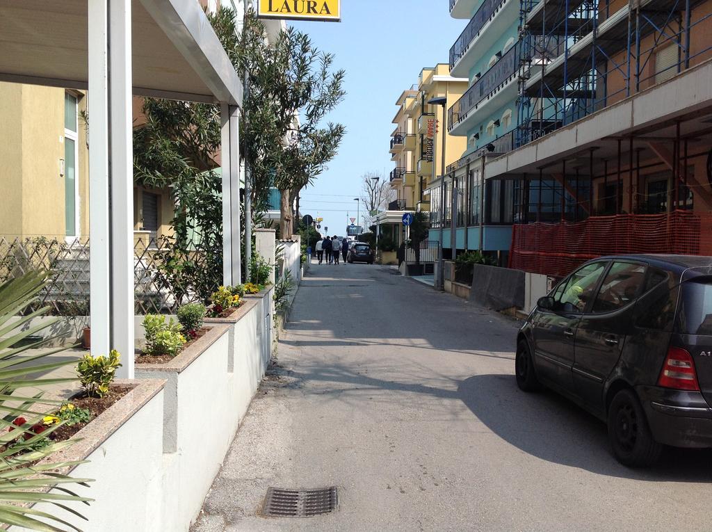 Hotel Laura Rimini Exterior photo